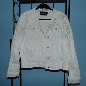 M Calvin Klein Jeans Woman's White Denim Jacket